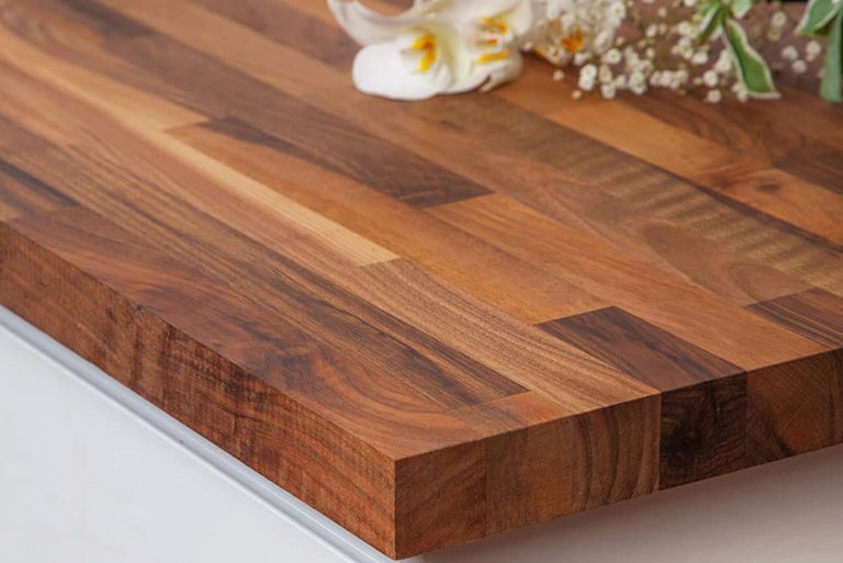 صفحه کابینت آشپزخانه از چوب طبیعی و فینگرجوینت